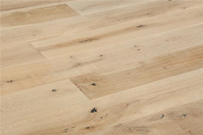 Design Works - Oak Laminate Flooring
