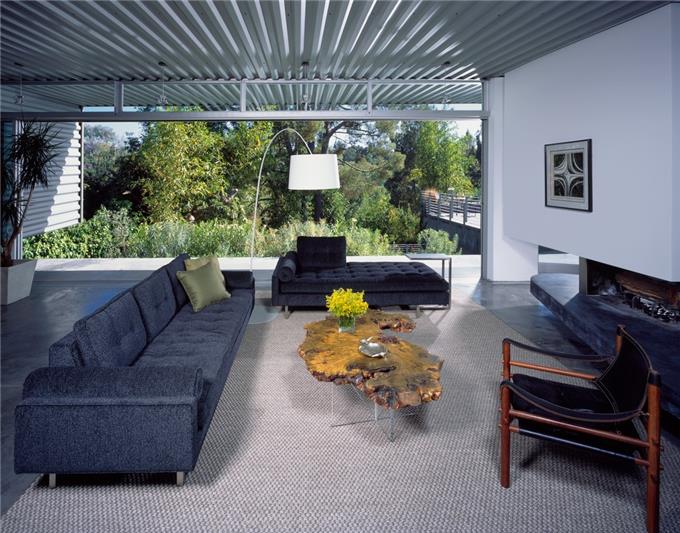Scenic Beauty - Living Room Design
