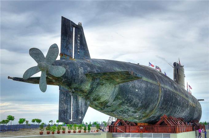 Muzium Kapal Selam - Tempat Menarik Di Melaka