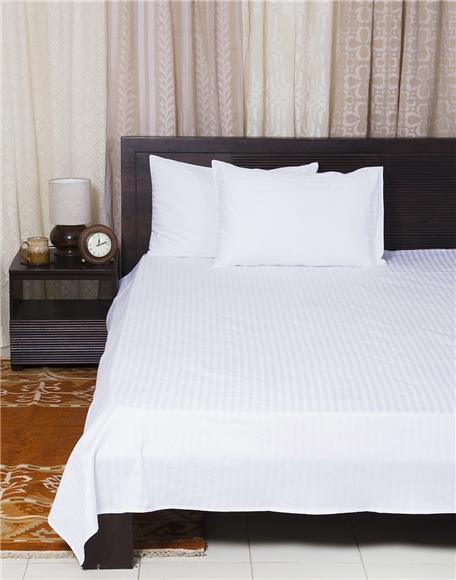 Plain White Color - Beautiful Bed Sheet