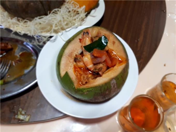 Coconut - Sungai Janggut Seafood Restaurant Jeram