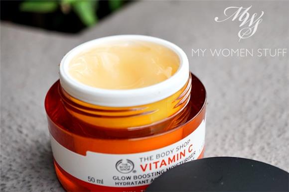 The Body Shop - Vitamin C Glow Boosting Moisturiser
