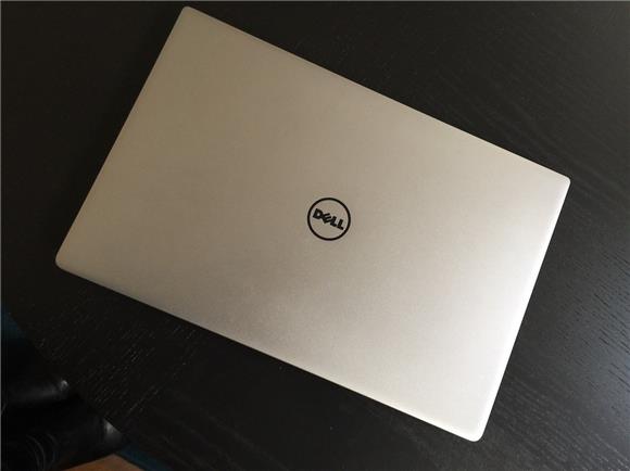 The Macbook Air - Dell Xps 13