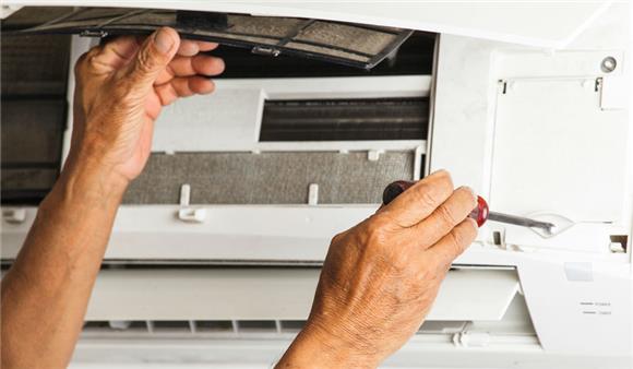 Checking Air Conditioning - Check Outdoor Condenser Coil