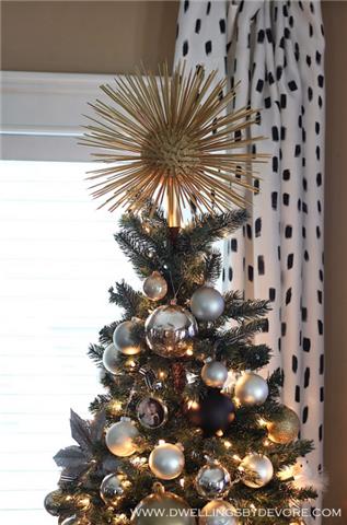 Steals The Show - Christmas Tree Topper