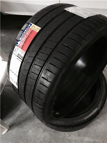 Rear Tires - Michelin Pilot Super Sport