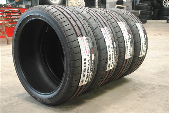 Tyres Gave - Bridgestone Potenza Adrenalin Re003