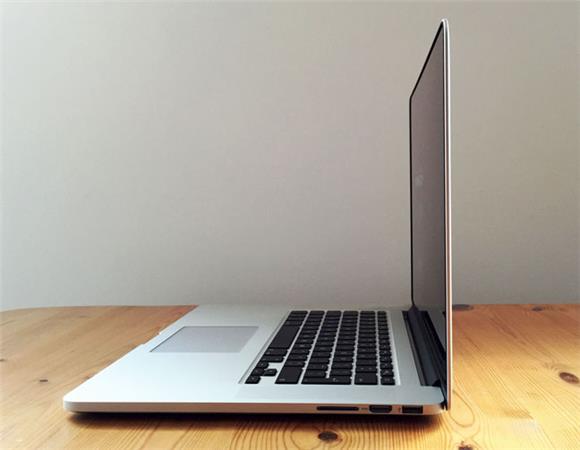 Viewing Angles - Apple Macbook Pro