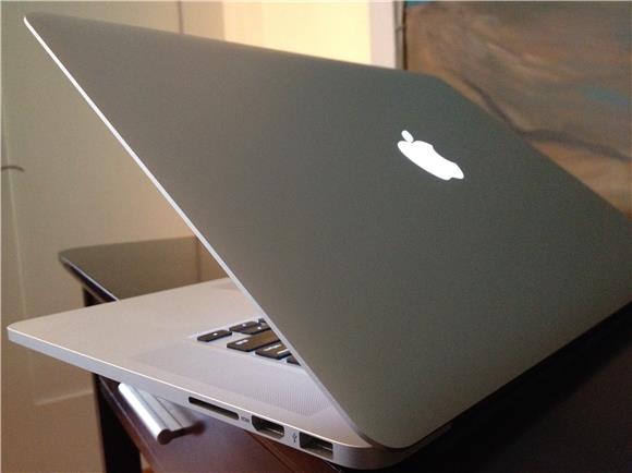 Laptop - Apple Macbook Pro